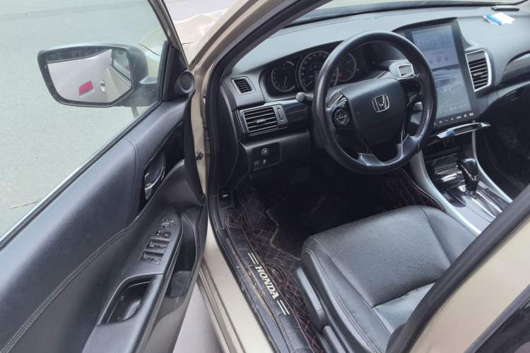 Used Honda Accord 2016 2.0L Elite Edition Driver Seat