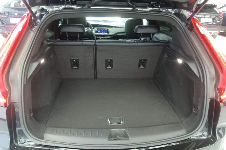 Used Cadillac XT4 2022 28T Two-Wheel Drive Fashion Edition
