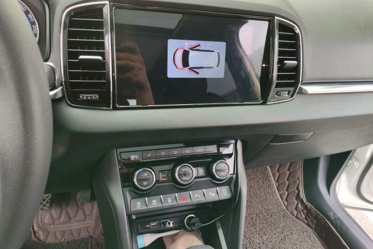 Used Skoda Karoq 2019 TSI280 Smart Drive Elite Edition China V Standard Audio And AC Panel