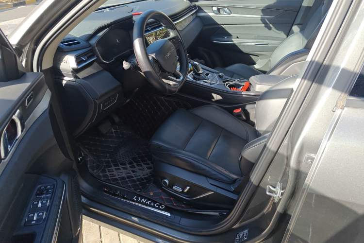 Used Lynk & Co 01 2021 2.0TD Two-Wheel-Drive Pro Trim
