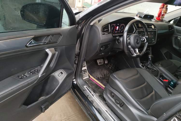 Used Volkswagen Tiguan L 2021 330TSI Automatic Two-Wheel Drive R-Line Enhanced Edition