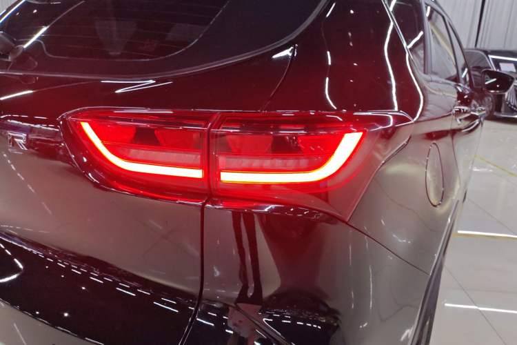 Used JETOUR X70 2024 1.5T DCT Glory PRO 5-Seater
