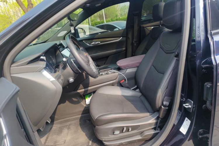 Used Cadillac XT5 2020 Updated Version 28T All-Wheel Drive Leading Sporty Type Left Front Seat