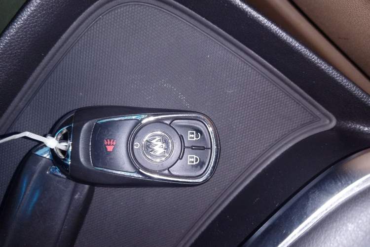 Used Buick GL8 2017 ES 28T Premium Version China V Standard
