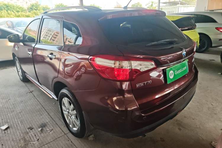 Used Venucia T70 2015 2.0L CVT Smart Choice Edition