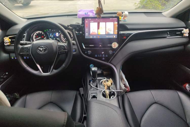 Used Toyota Camry 2021 2.0G Luxury Edition
