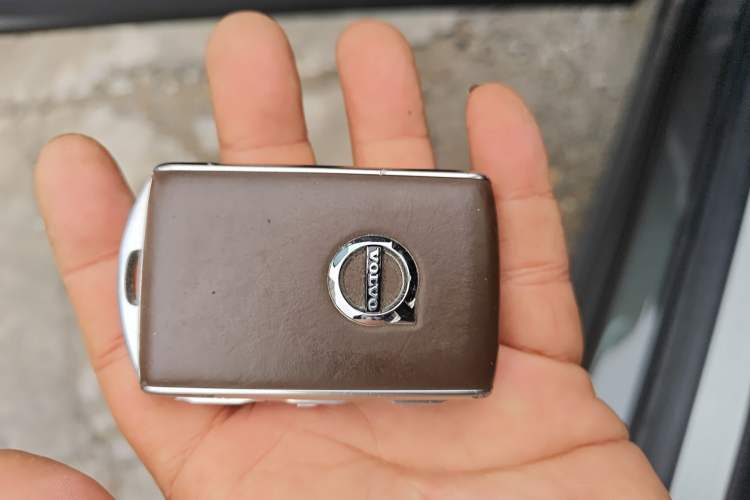 Used Volvo XC60 2020 T5 4x4 Smart Luxury Edition Vehicle Key