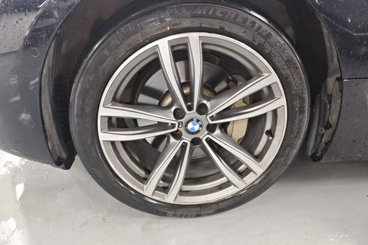 Used BMW 6 Series GT 2019 630i M Sport Package Exterior 4