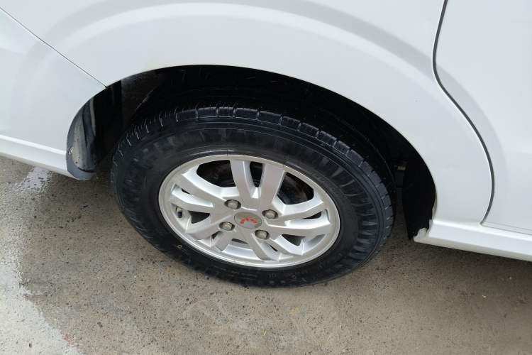 Used Wuling Hongguang 2019 1.5L S Comfort Edition China VI LAR
