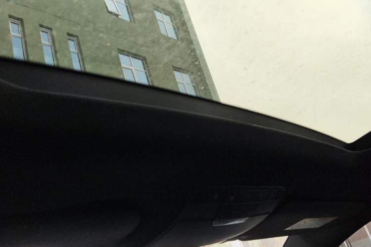 Used Mercedes-Benz C-Class 2022 Refresh C 200 Coupe Headliner