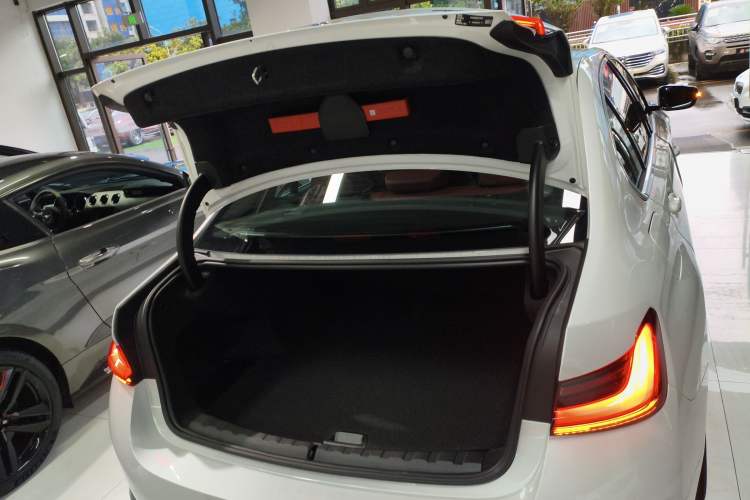 Used BMW i3 2026 Model, eDrive 35 L