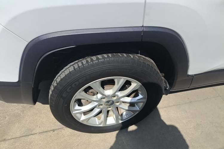 Used Jeep Cherokee 2019 2.0T Two-Wheel Drive Smart Enjoyment Version China VI