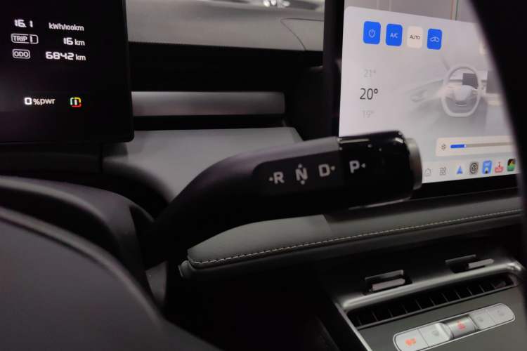 Used Roewe D6 2025 520km Smart Enjoyment Version
