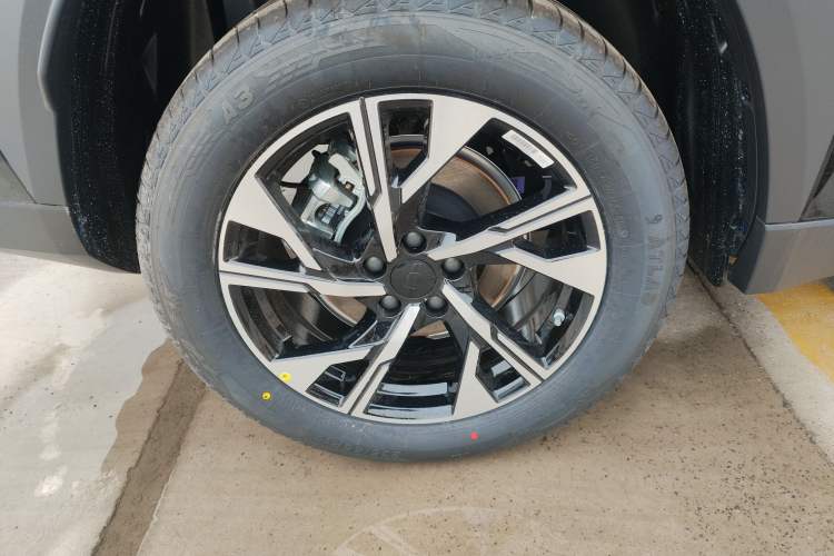 Used Geely Auto FX11 2025 4th Generation 1.5TD DCT – The Start
