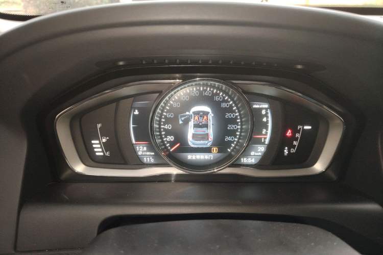 Used Volvo XC60 2016 T5 AWD Zhiyuan Edition
