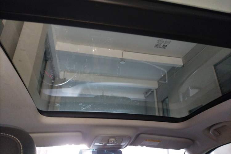 Used Roewe RX5 2020 20T Automatic 4G Connected Million Edition Headliner