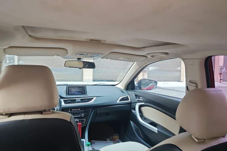 Used Changan Alsvin V7 2015 1.6L Manual Enjoyment Model China IV Standard
