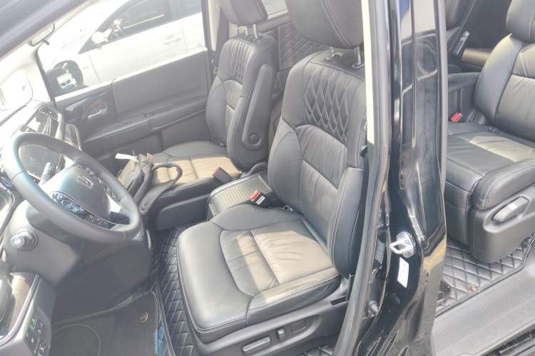 Used Honda Elysion 2019 2.0L Hybrid Luxury Edition