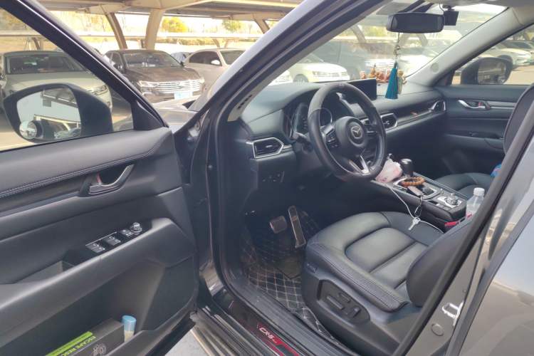 Used Mazda CX-5 2020 2.0L Automatic Two-Wheel Drive ZhiZun Version
