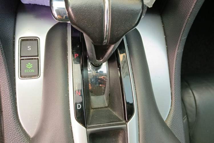 Used Honda Avancier 2019 240TURBO Two-Wheel Drive Luxury Edition Gear Lever