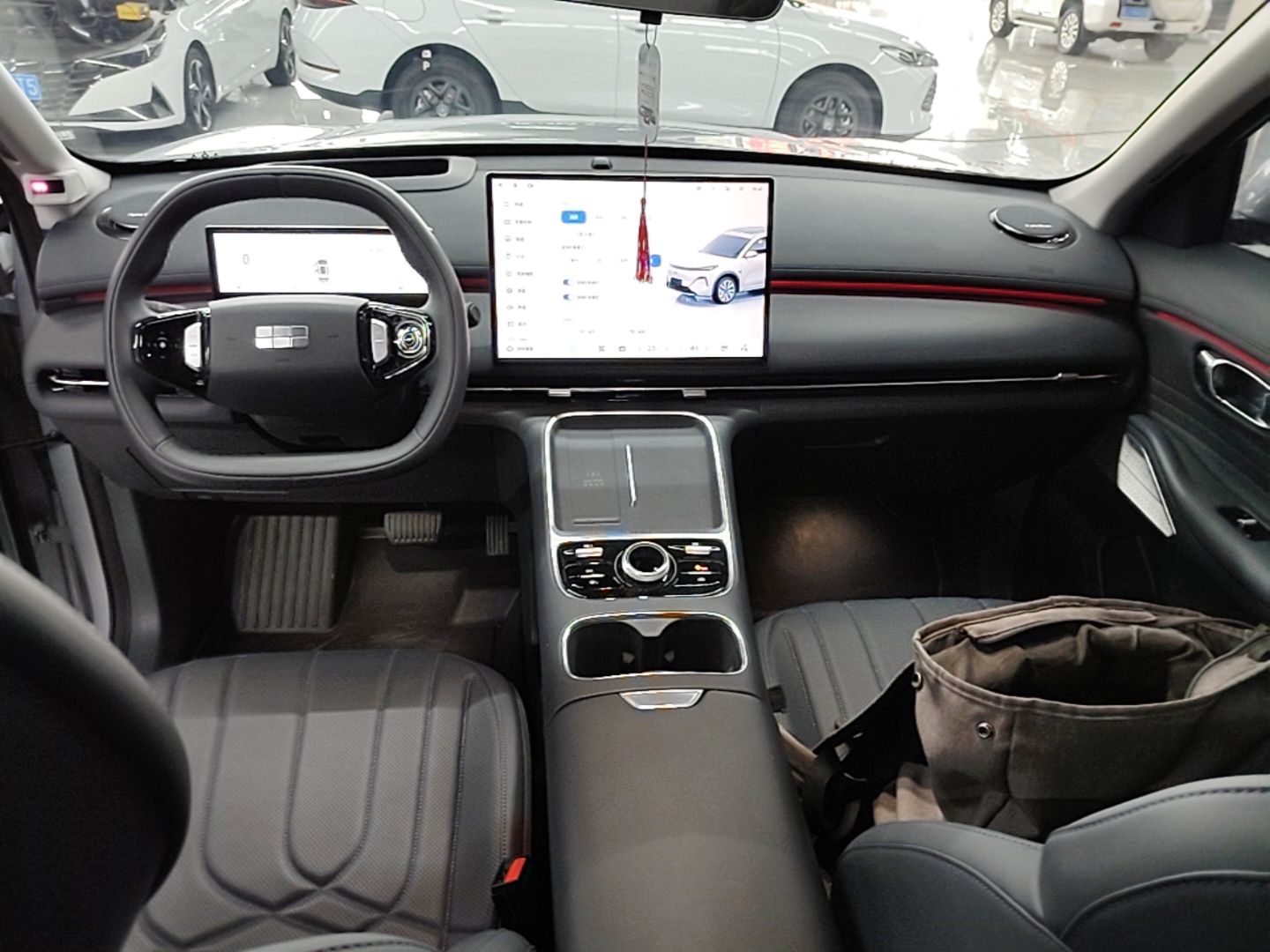Geely Galaxy Xingjian 7 EM-i 2026 Model 135km Starship Version — снимка 12