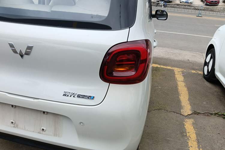 Used Wuling Hongguang MINIEV 2025 Four-Door Version Advanced Edition
