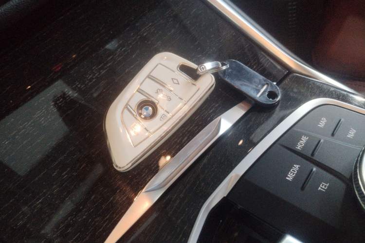 Used BMW 3 Series 2023 325Li M Sport Package
