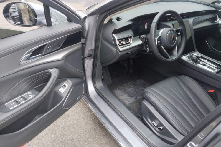 Used Hongqi H5 2023 1.5T DCT Smart Connect Flagship Edition Driver Seat