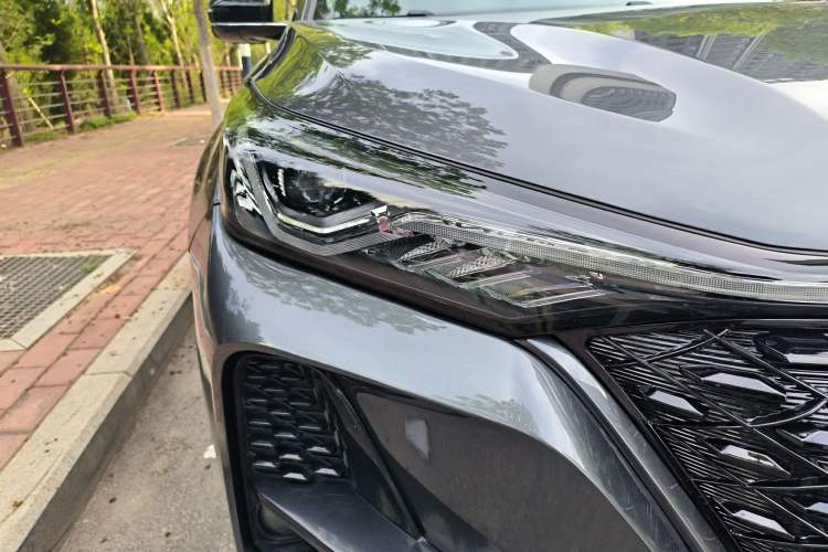 Used CHANGAN CS75 PLUS 2020 1.5T Automatic Luxury Version Right Front Headlight