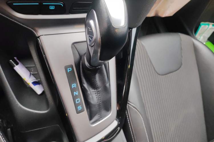 Used Ford Focus 2012 Hatchback 1.6L Automatic Fashion Edition
