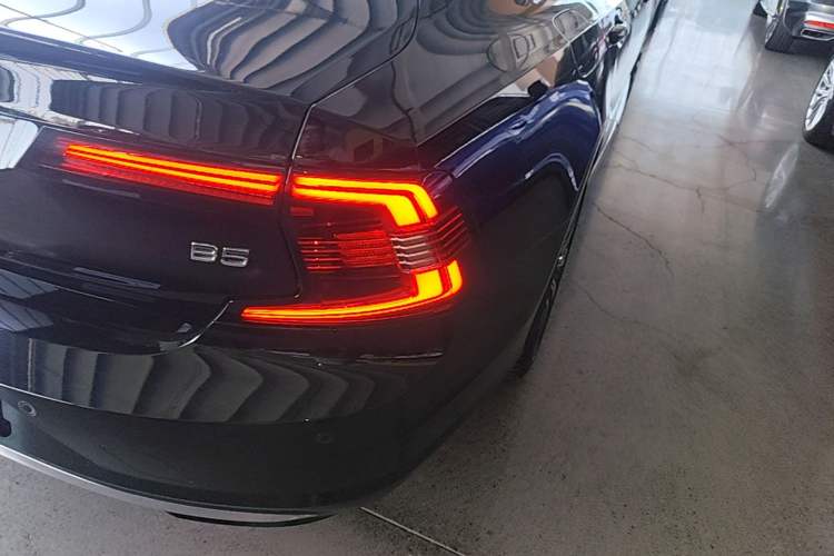 Used Volvo S90 2024 B5 Zhiyuan Luxury Edition
