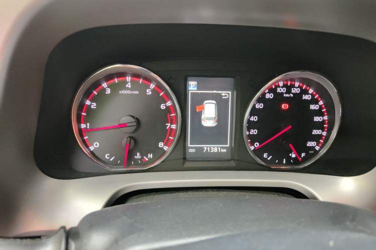 Used Toyota RAV4 2016 2.5L Automatic 4x4 Elite Edition Instrument Cluster