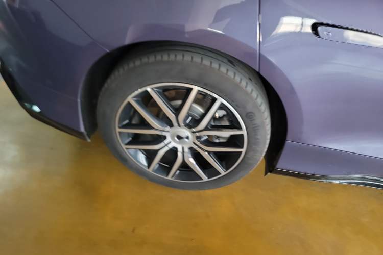 Used Denza Z9 2024 1100 km Four-Wheel Drive Max Version
