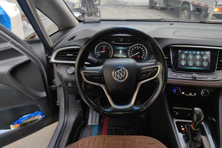 Used Buick GL6 2019 18T 6-Seater Connected Luxury Version China V Standard Steering Wheel