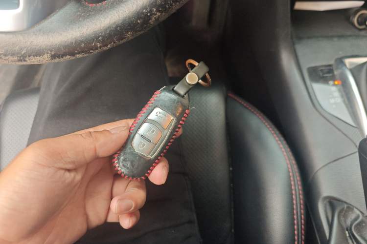 Used Mazda 3 Axela 2016 Sedan 1.5L Automatic Comfort Model Vehicle Key