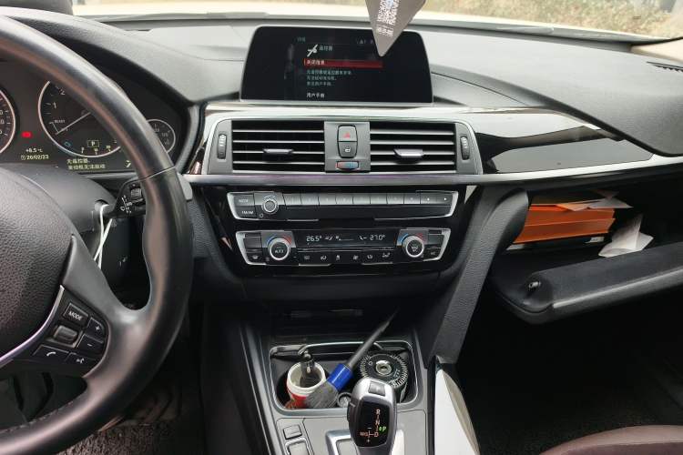 Used BMW 3 Series 2018 320Li Fashion Model
