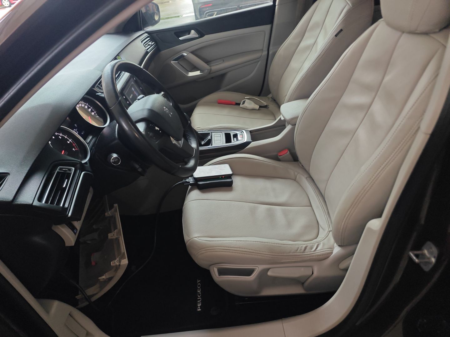 Interior delantero