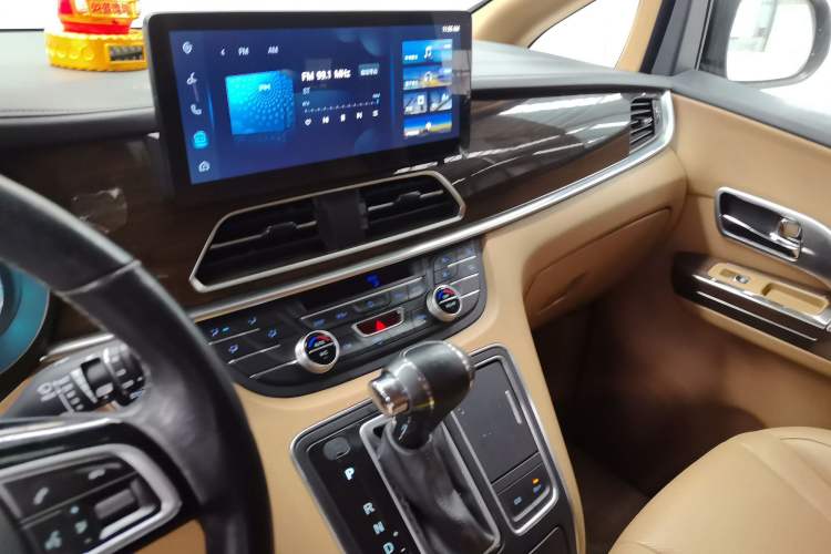 Used JAC Refine L6 MAX 2021 2.0T Automatic Luxury Version
