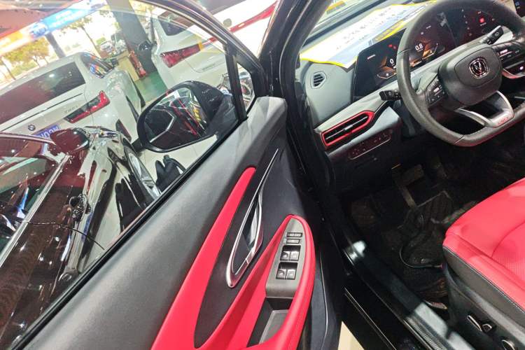 Used CHANGAN UNI-T 2020 1.5T Flagship Version
