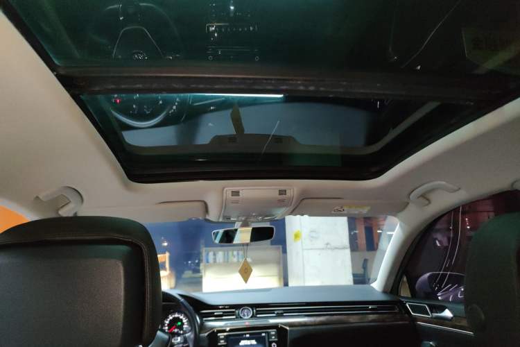 Used Volkswagen Magotan 2018 Facelift 330TSI DSG Luxury Model
