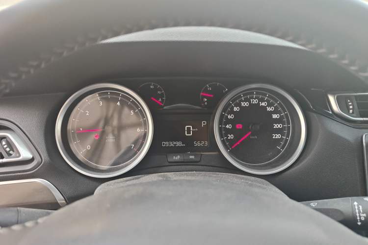 Used Peugeot 408 2016 1.6T Automatic Luxury Edition Instrument Cluster