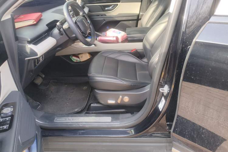 Used Lincoln Nautilus 2023 2.0T All-Wheel-Drive Luxury Edition Left Front Seat