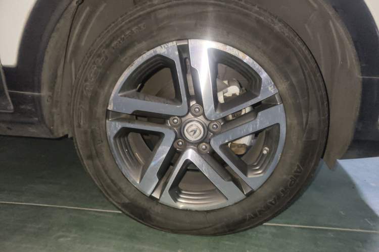 Used CHANGAN CS55PLUS 2020 1.5T Automatic Colorful Model Right Front Wheel Hub