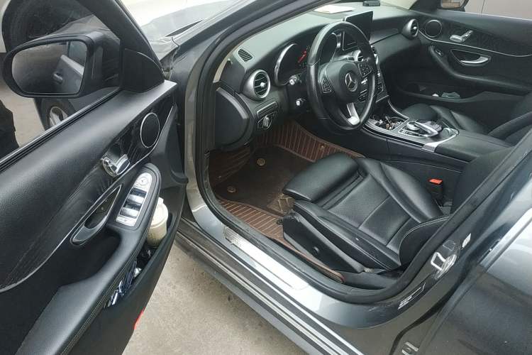Used Mercedes-Benz C-Class 2016 C 180 Estate Driver Seat