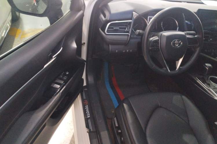 Used Toyota Camry 2022 2.0GVP Premier Edition
