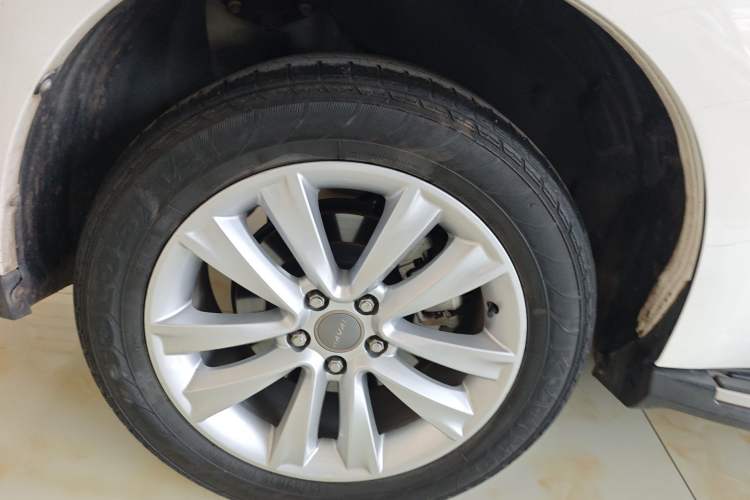 Used Haval H2 2016 Red-Label 1.5T Automatic Two-Wheel Drive Luxury Model Right Rear Wheel Hub