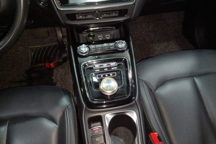 Used Roewe Ei5 2018 Internet Luxury Edition
