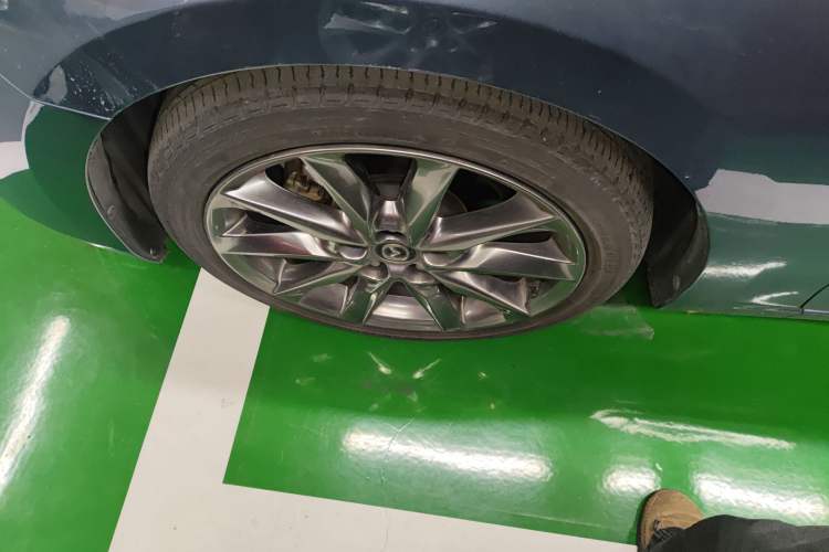 Used Mazda Mazda 3 Axela 2017 Hatchback 2.0L Automatic Luxury Model Emission Standard China V