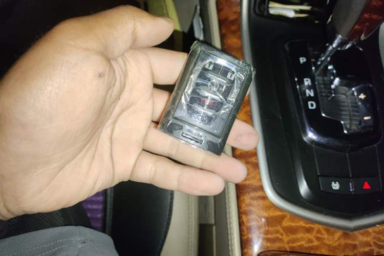 Used Cadillac SLS Seville 2010 3.0L Luxury Model
