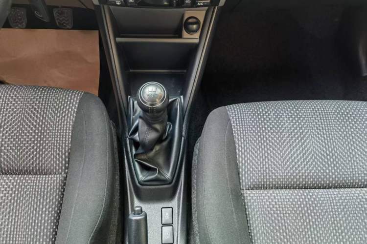 Used Toyota Vios 2017 1.3L Manual Rui Xing Edition Gear Lever
